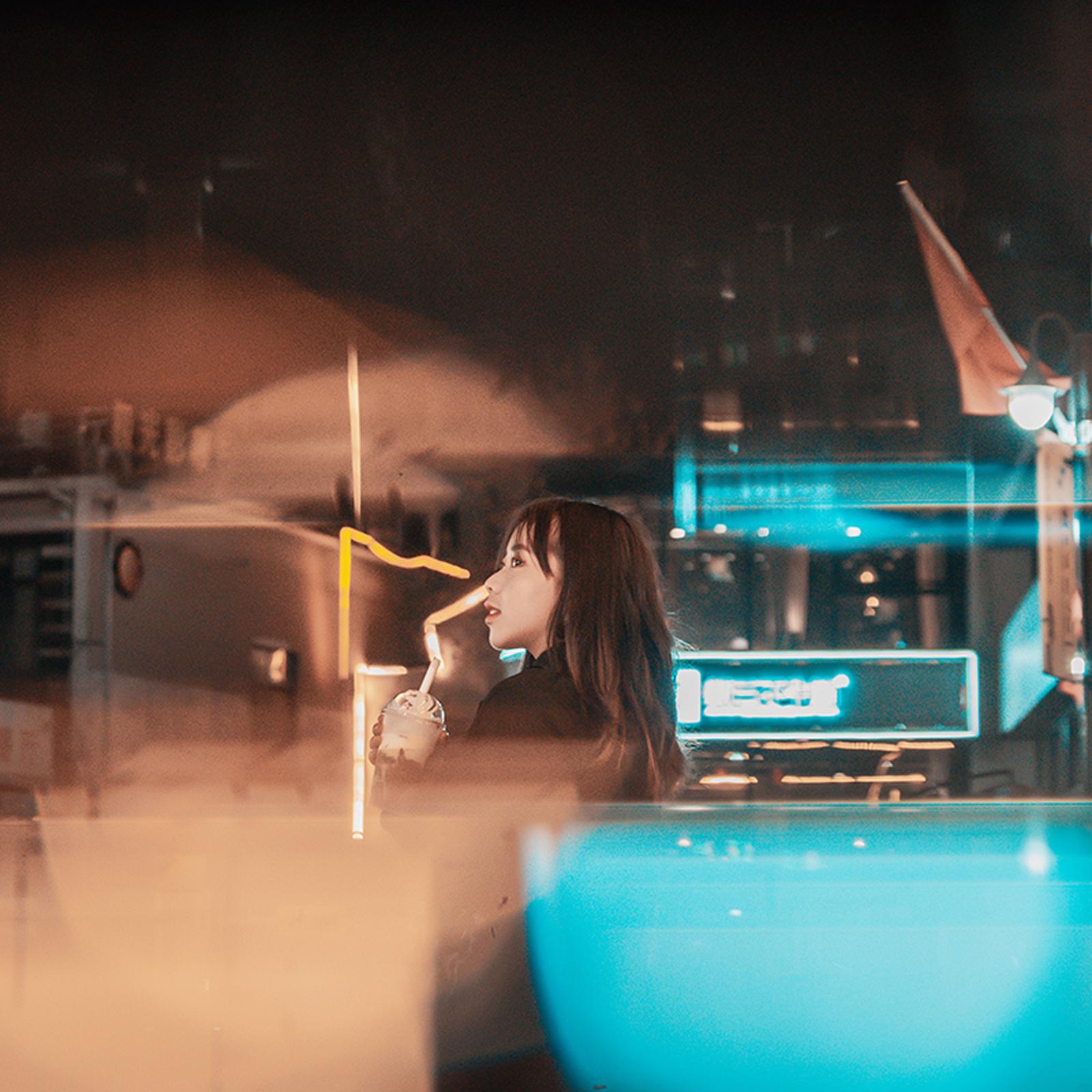 77mm Glasses Double Half Moon Camera Lens Special Effects Lens for Camera Lens