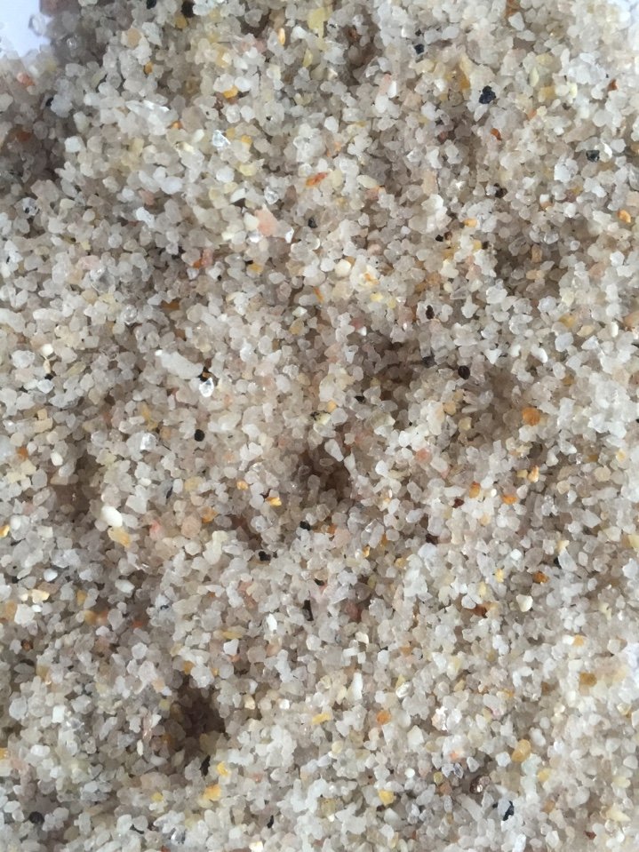 Combo 2kg Sỏi thạch anh dùng trong xử lý nước, trang trí bể cá và nhà cửa