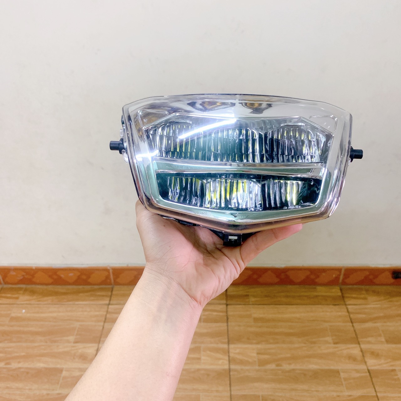 Pha đèn 2 tầng Màu BẠC lắp cho xe Wave RS, S100, Wave A 50cc ,Đèn led 2 tầng lắp xe Wave 100cc ,110cc cụm chá đèn trước Wave RSX 100 ,đèn led SURUMA siêu sáng