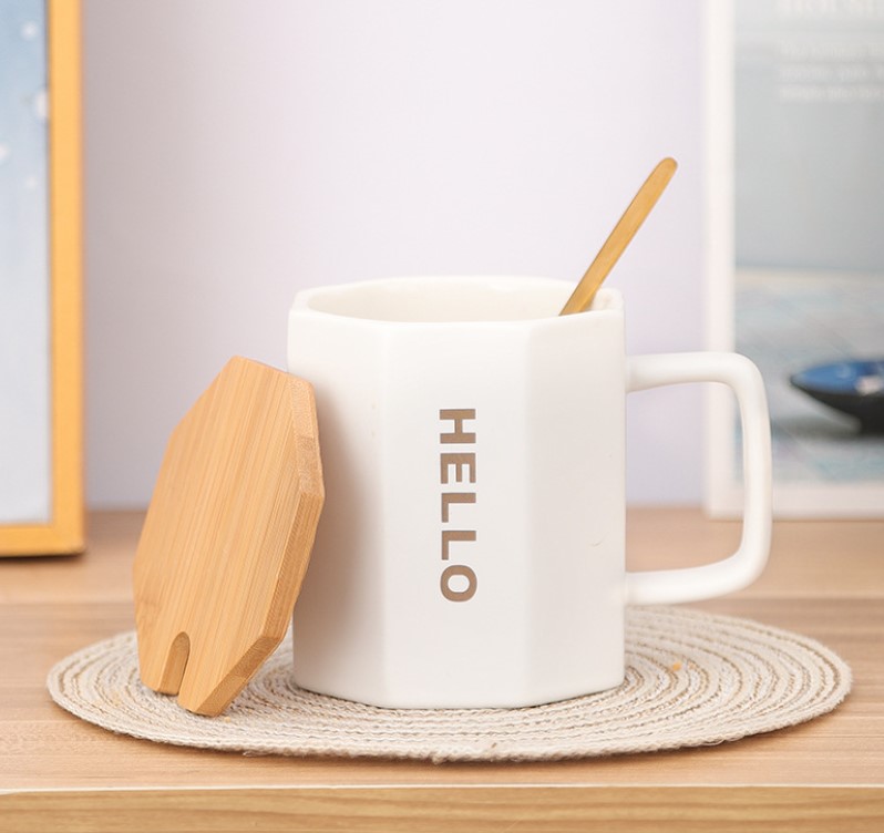 Ly cốc Sứ Hình bát giác Kèm thìa và nắp gỗ sáng tạo 300ml
