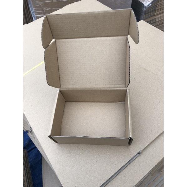 25x15x10 hộp carton nắp gài giá xưởng