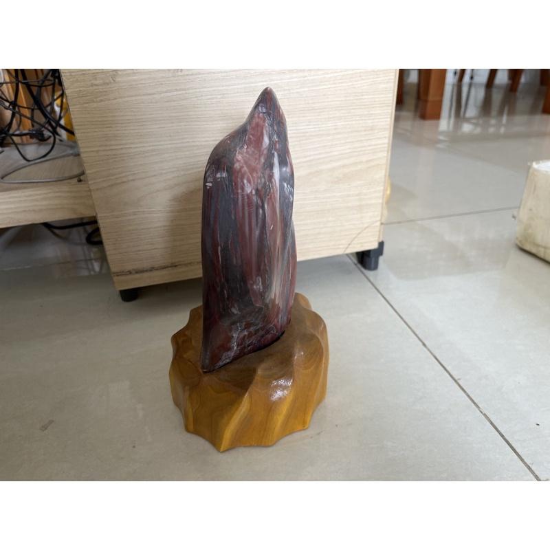 Cây đá cho người mệnh Thổ và Hỏa màu đỏ mận chín cao 31 cm, nặng 6 kg