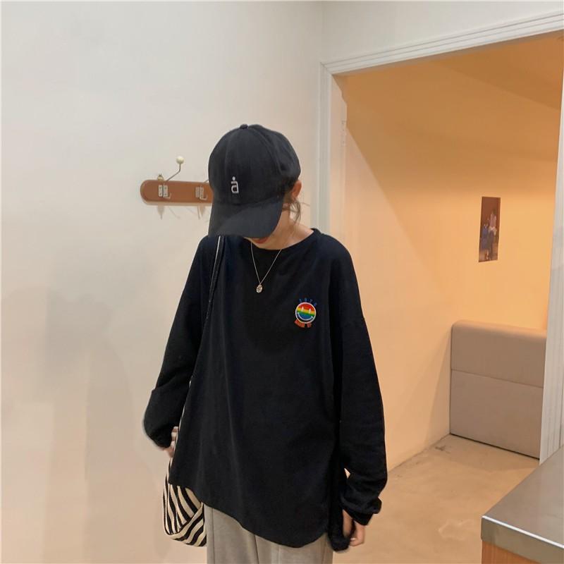 Áo Thun Tay Dài Thêu WARM UP Unisex Thu Đông
