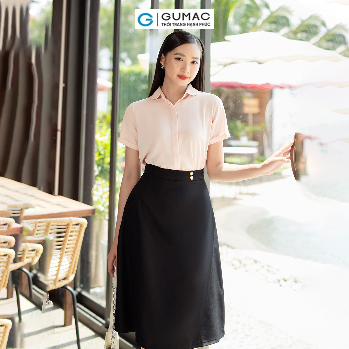 Áo sơ mi nữ tay ngắn lai lật nẹp giấu nút công sở thanh lịch thời trang GUMAC AD07025