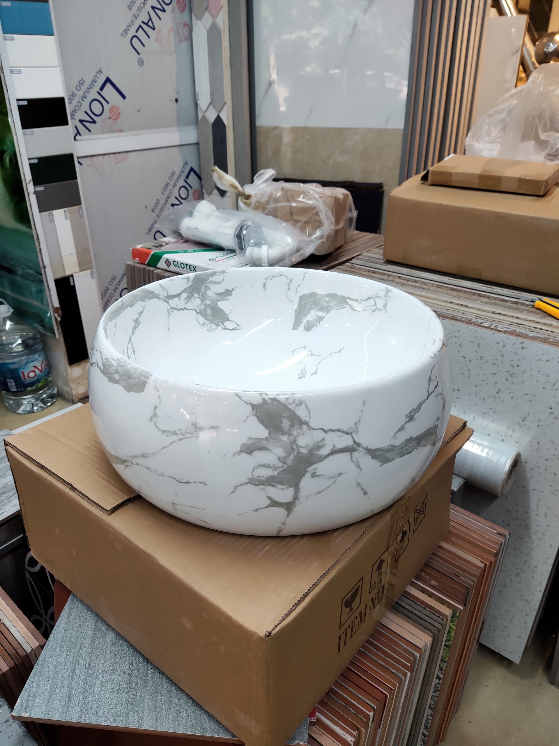 CHẬU ĐẶT BÀN LAVABO HÌNH TRÒN VÂN KHÓI CAO CẤP