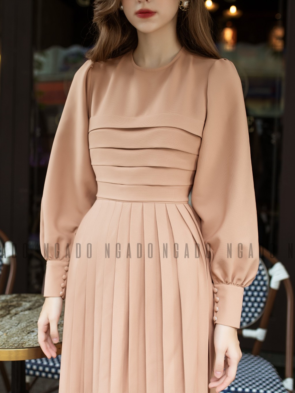 Đầm nâu xếp ly dài tay NGADO