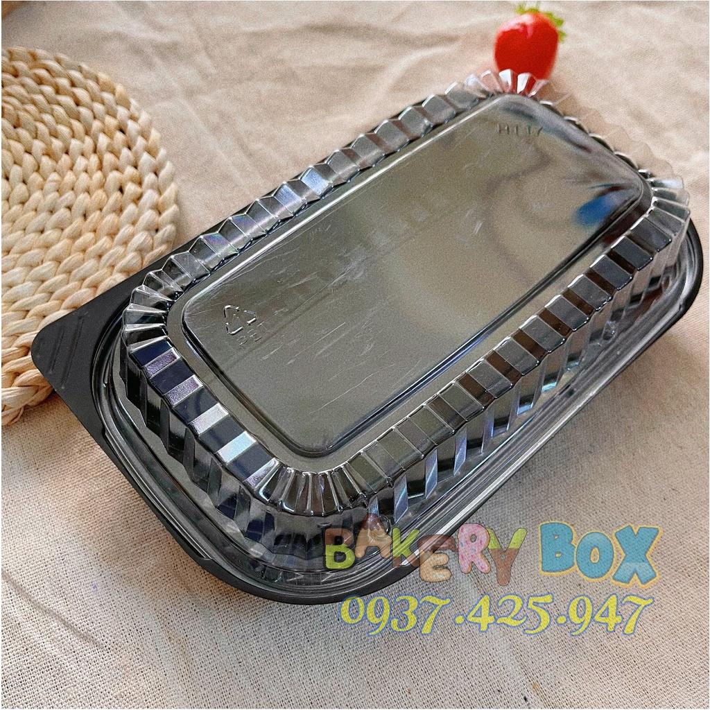 50 Hộp nhựa đế đen đựng cơm, bánh su kem HT17