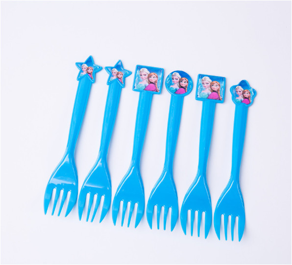 Sét trang trí sinh nhật 16 món  đầy đủ cho bé gái chủ đề công chúa ELSA