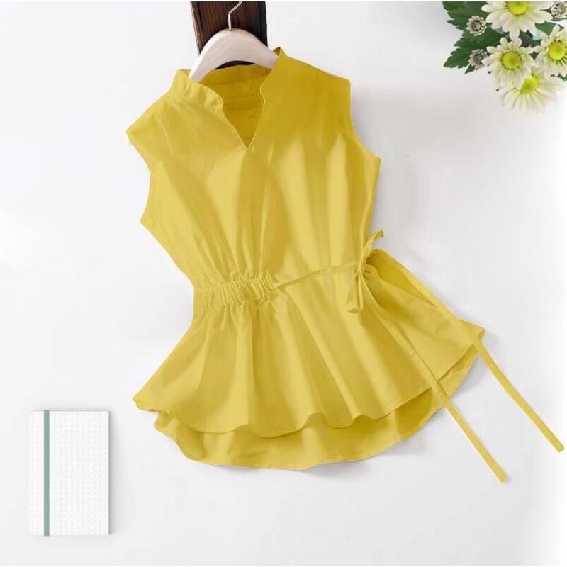 Áo sơ mi khoét tay cổ V điệu đà