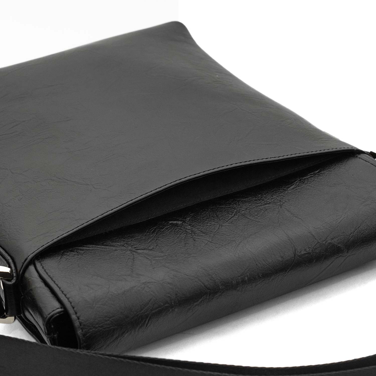 Túi đeo chéo da bò KURO | MSCB-01| Anh Tho Leather