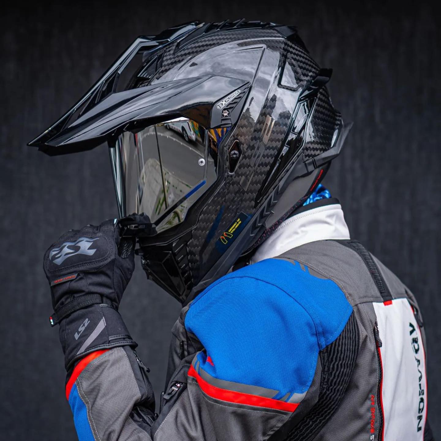 Mũ Bảo Hiểm Cào Cào LS2 MX701 Explorer Carbon