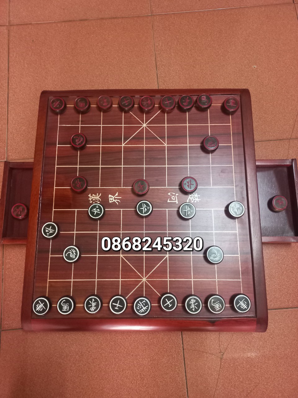 Combo bộ bàn cờ tướng ngăn kéo gỗ hương kt 50×56×8cm +quân gỗ trắc tiện gù kt 3.8×1.5cm