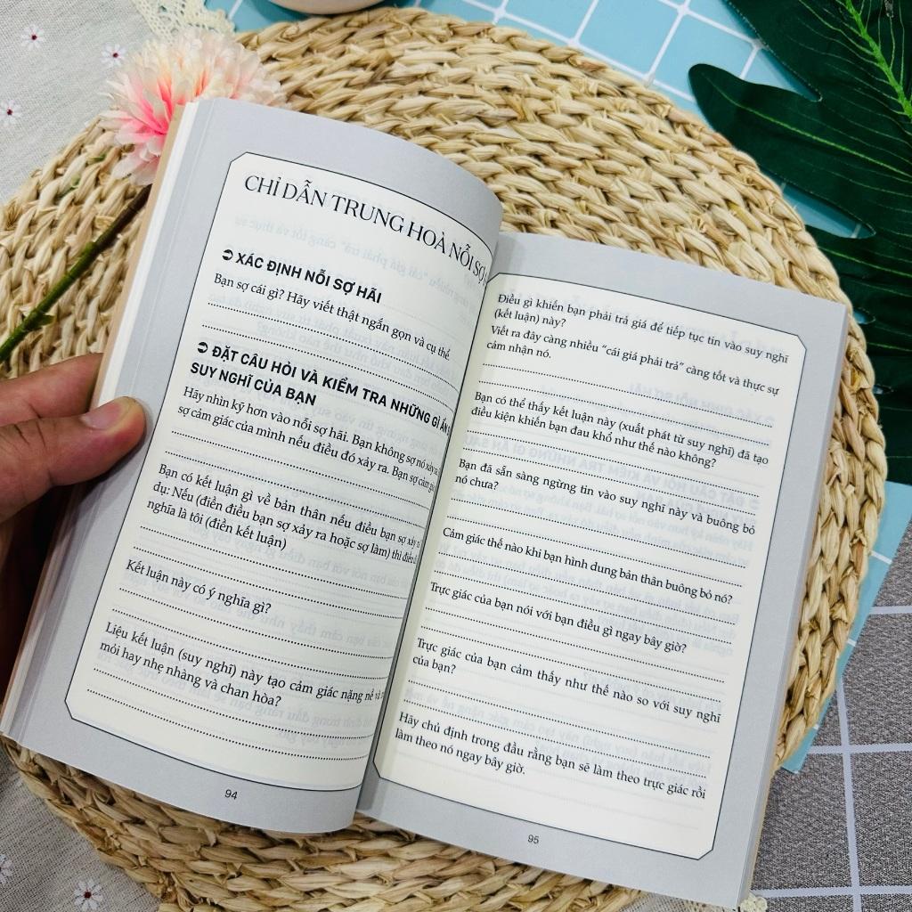 Sách - Overthinking : Loại Bỏ Bệnh Lo Âu Và Suy Nghĩ Quá Nhiều