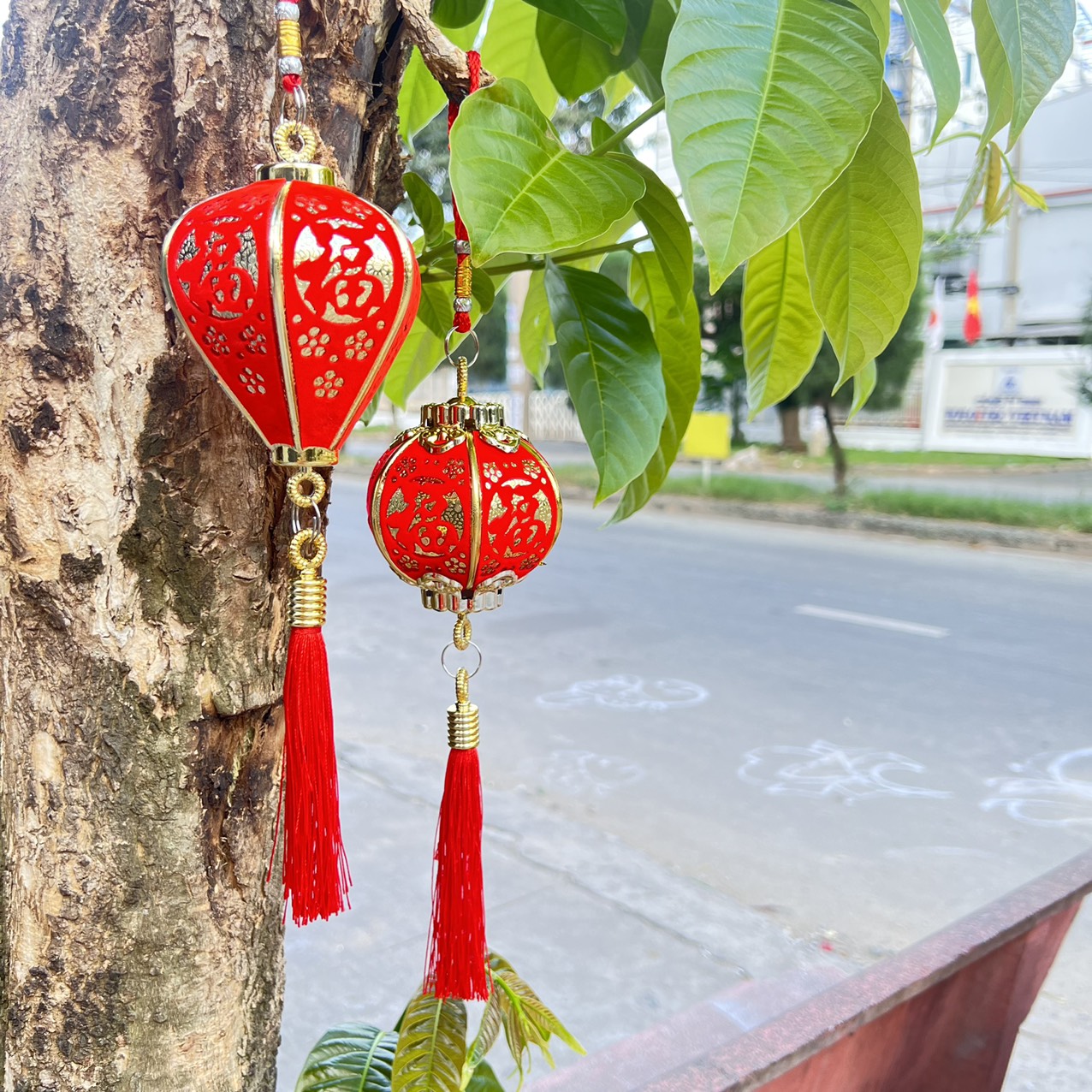 Lồng đèn đỏ hoa văn trang trí tết, trang trí decor