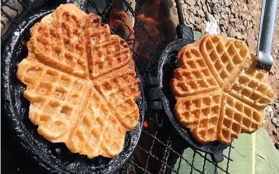 Khuôn Làm Bánh Kẹp Tàn Ong Bánh Nướng Waffle Ăn Kem Thơm Ngon