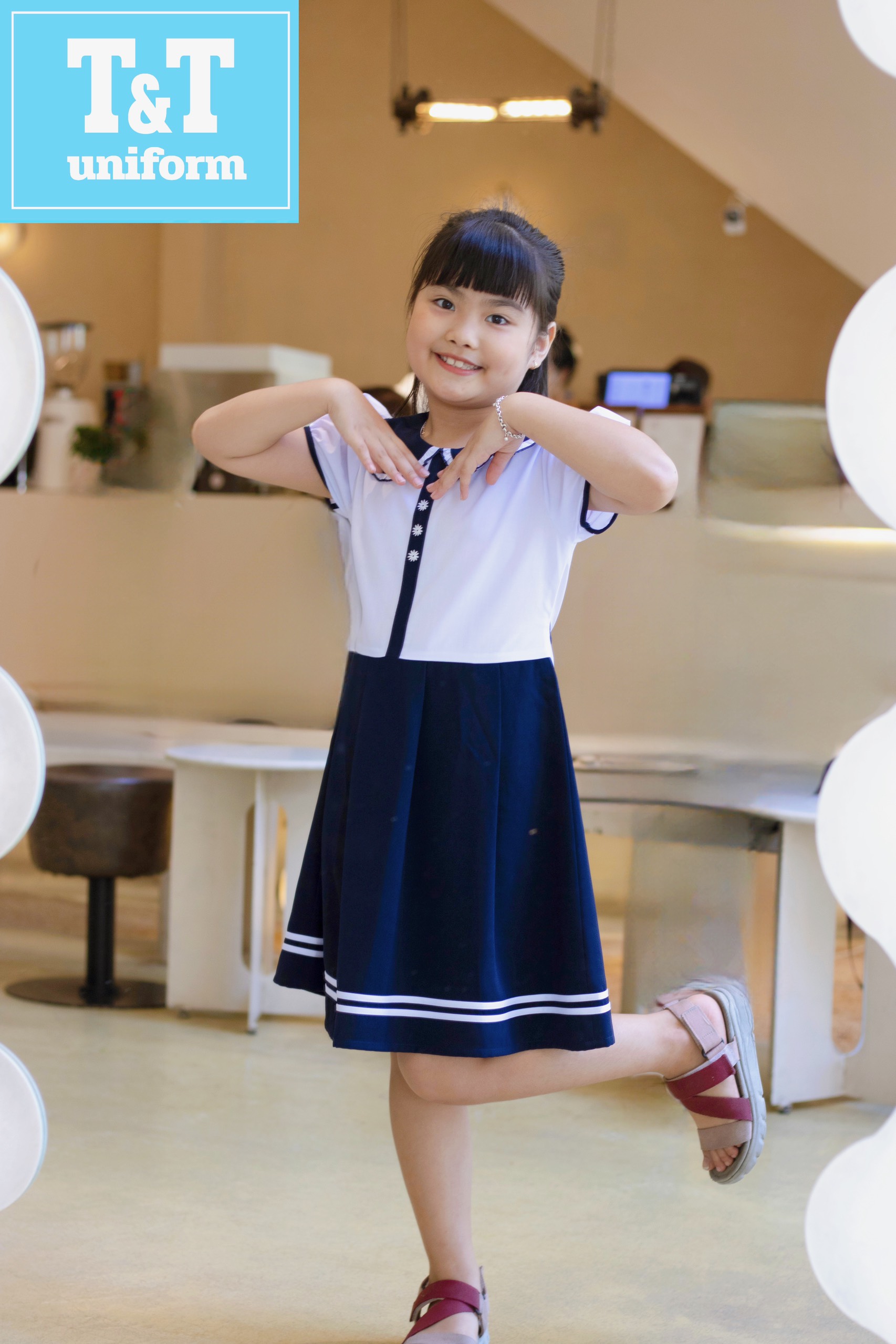 ĐẦM LIỀN THÊU TRỤ CỔ BÈO ĐỒNG PHỤC HỌC SINH T&T