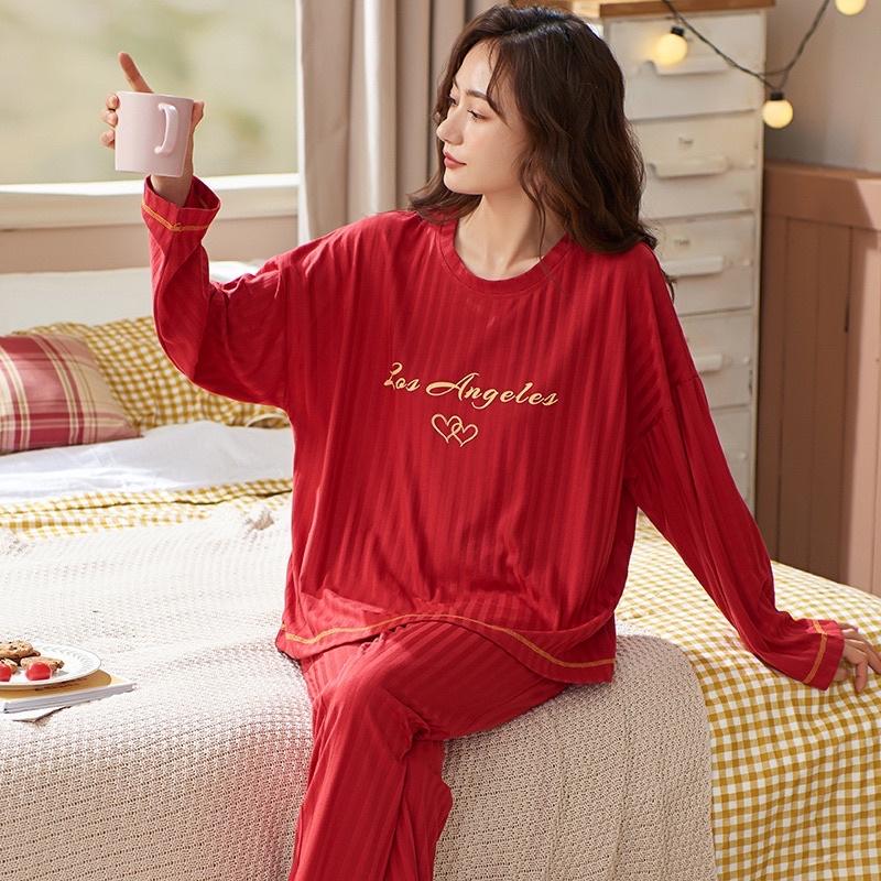 Bộ Đỏ Cao Cấp Cổ Tròn