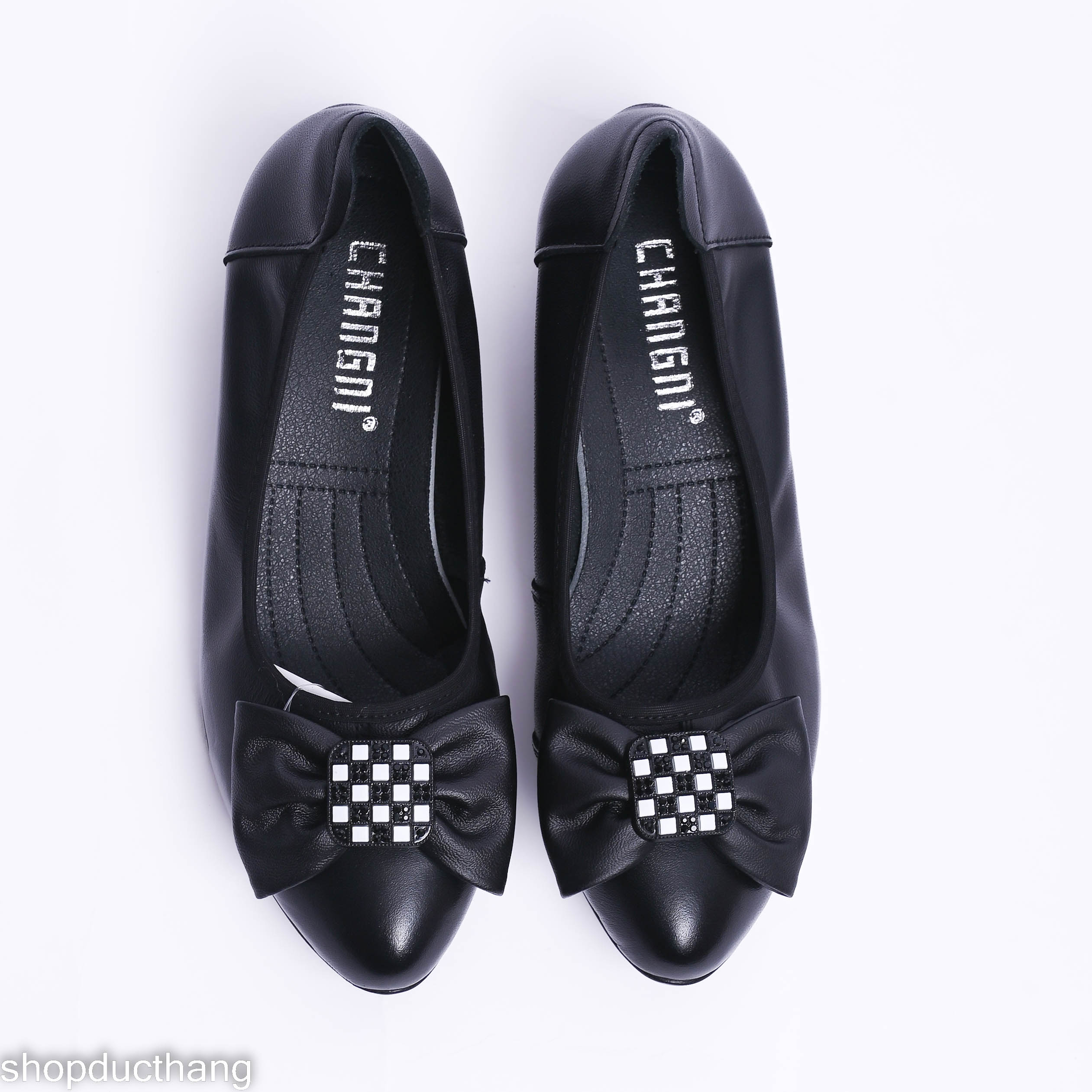 Giày bít đầu nữ thời trang