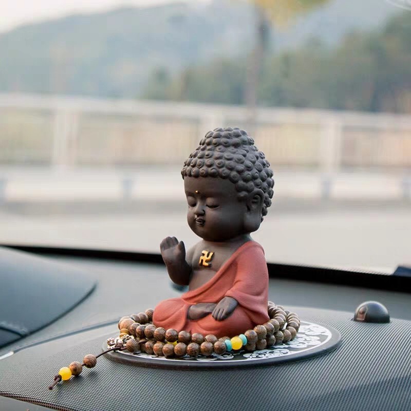 Tượng Phật Hợp Chưởng trang trí xe