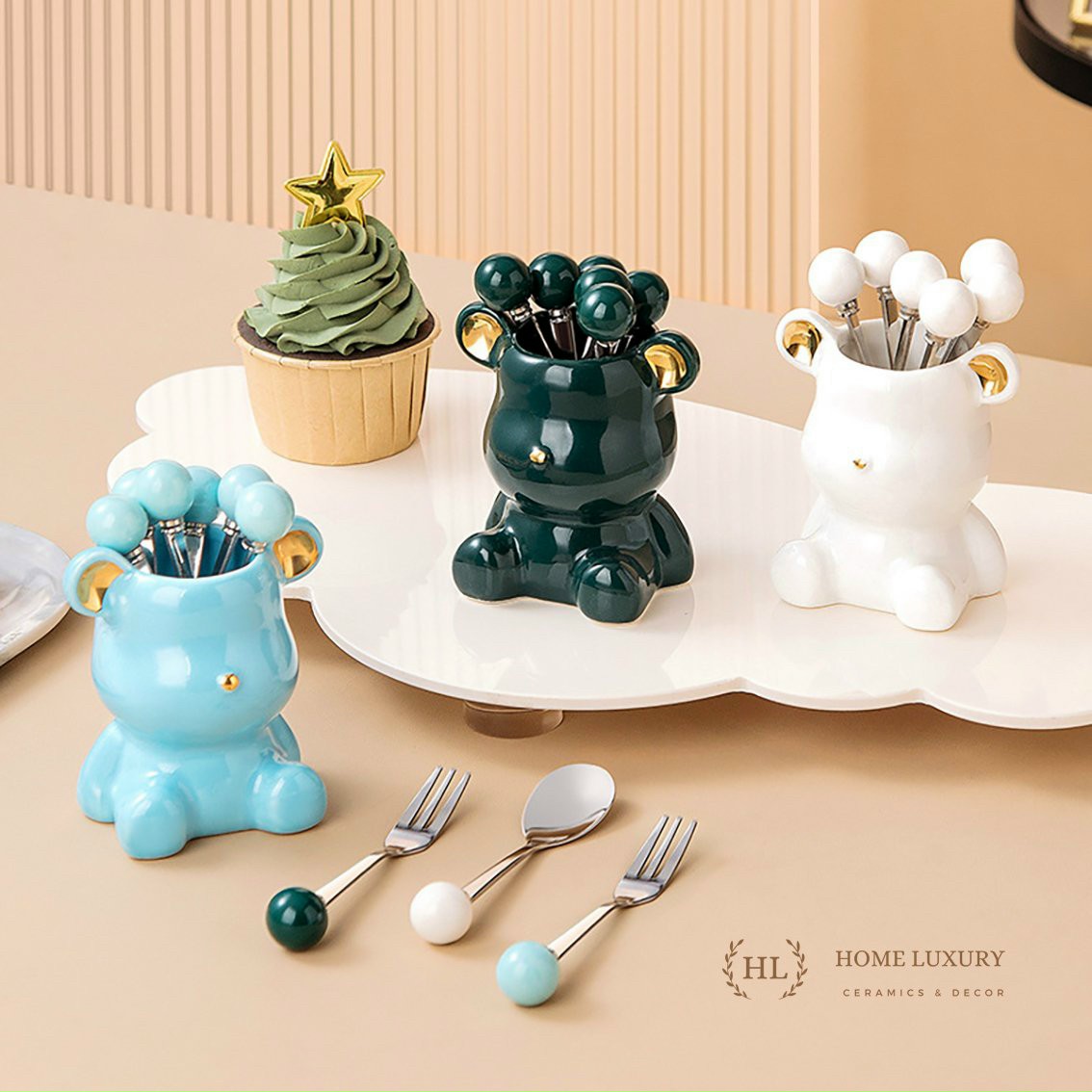 Set 6 Thìa Nĩa kèm Hũ sứ Bearbrick Cao Cấp điểm vàng - Hũ sứ hình Gấu Bearbrick kèm 6 nĩa thìa inox 304 cán sứ Cao Cấp