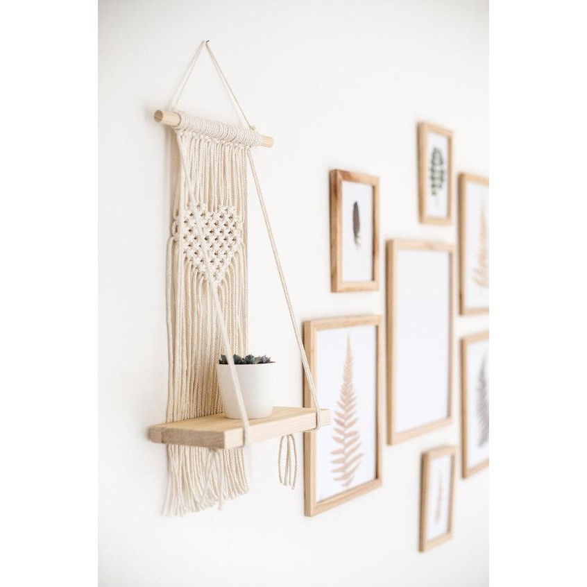 Kệ gỗ trang trí treo dây tết macrame hình trái tim xinh xắn