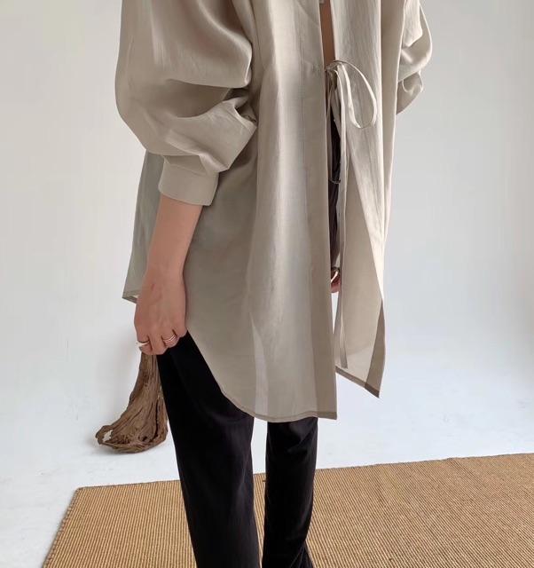 Áo sơ mi lụa buộc hở sau Hàn Quốc