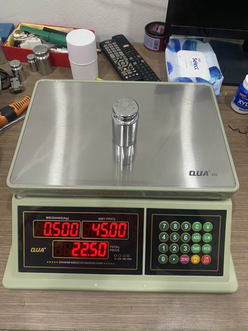 Cân tính giá điện tử giá rẻ 30kg QUA 832 lớn