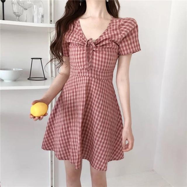 Váy kẻ caro