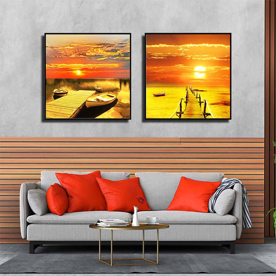 Bộ 2 tranh canvas treo tường Decor Cây cầu và bến thuyền trên biển tone vàng, cam - DC196