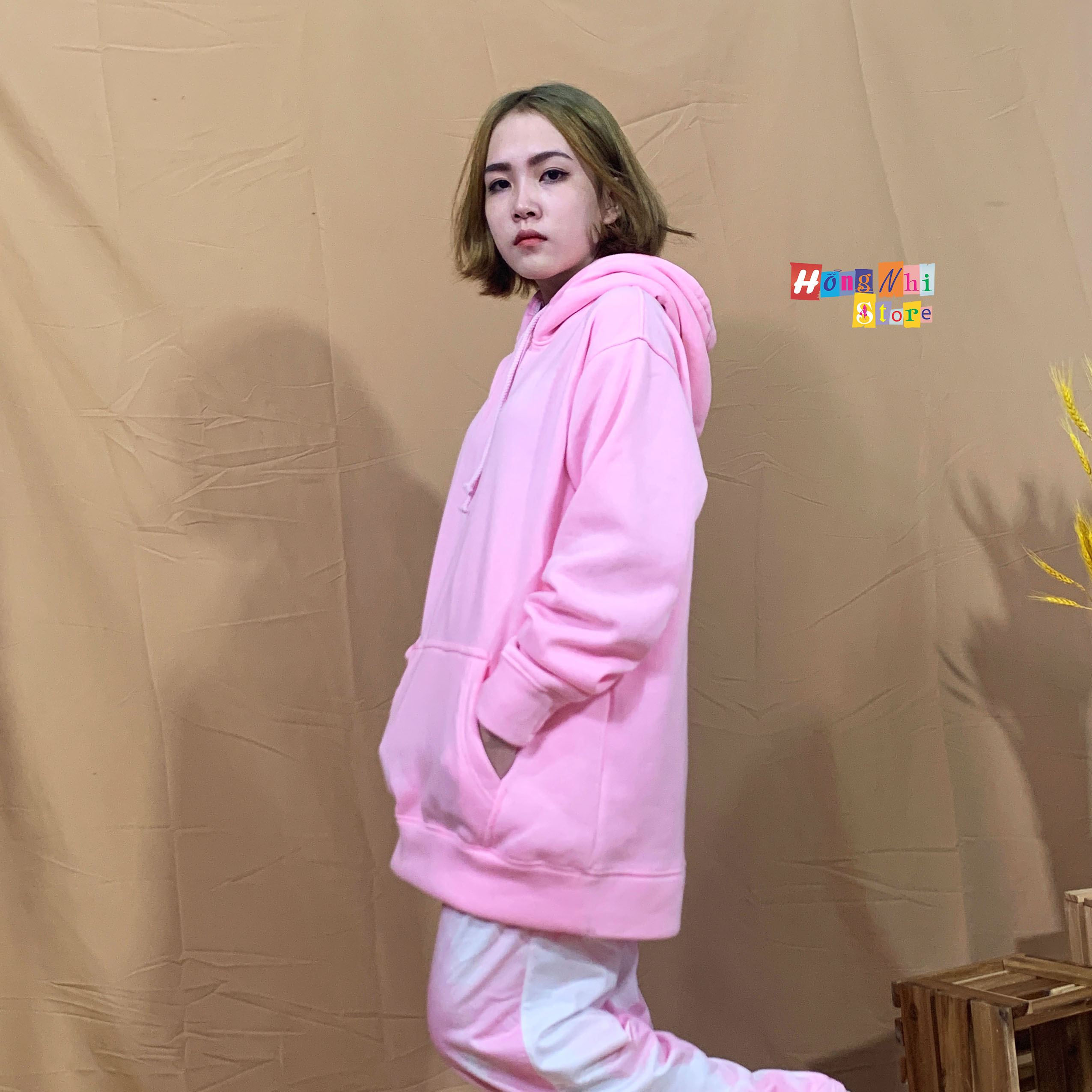 Áo Khoác Hoodie Trơn Ulzzang Unisex Màu Hồng Tươi Chất Nỉ Bông Cao Cấp Dáng Rộng Nam Nữ - MM