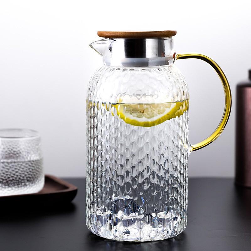Bình nước thủy tinh chịu nắp gỗ, quai vàng