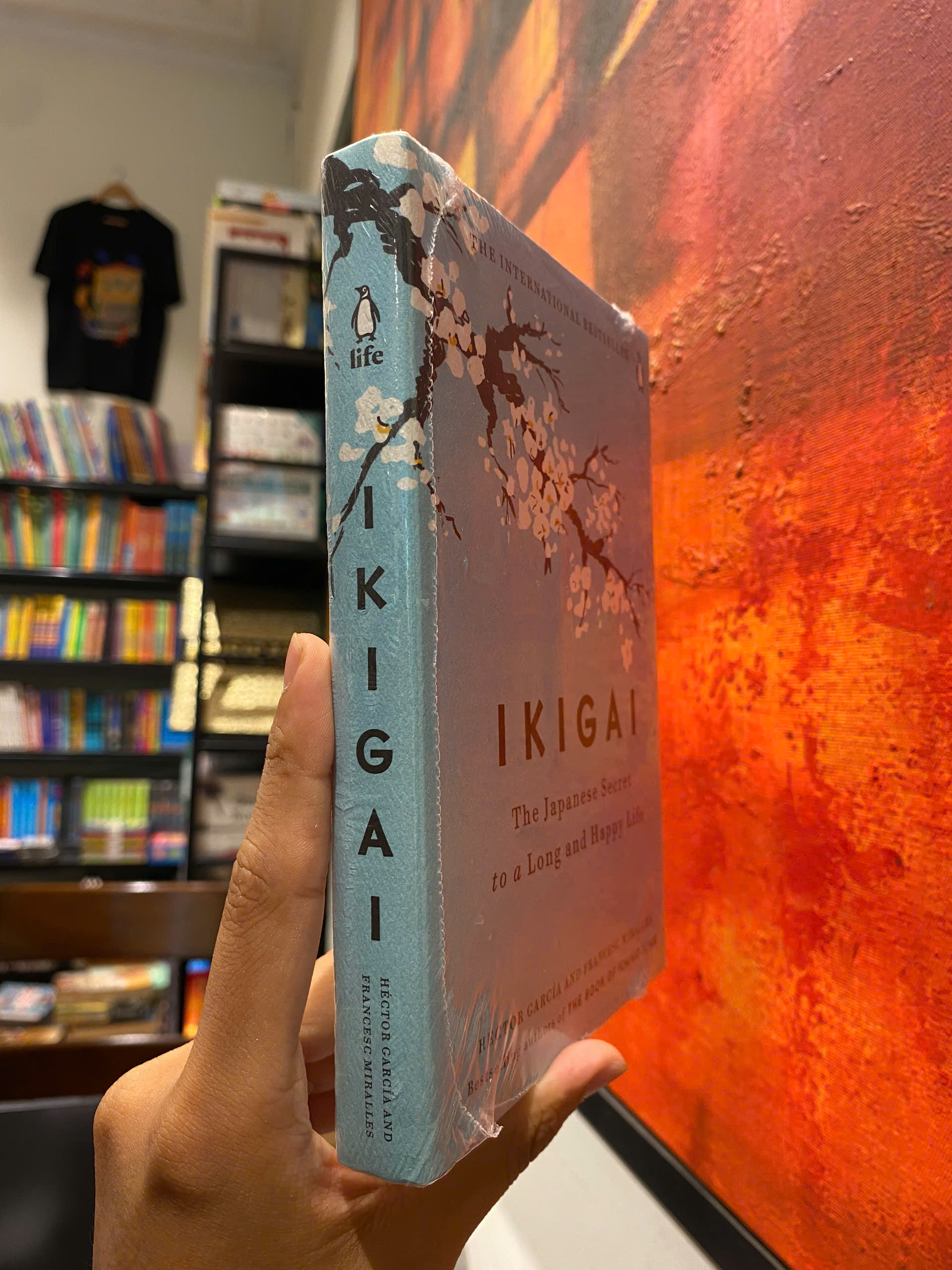 Sách - Ikigai: The Japanese Secret to a Long and Happy by Héctor García/Health, Fitness &amp; Dieting