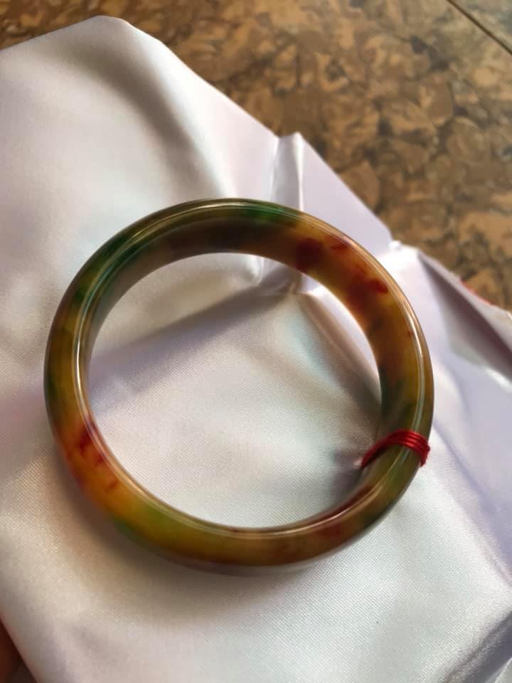 VÒNG BẢN HẸ ĐÁ MÃ NÃO TỨ QUÝ 56 ĐỦ MÀU NỮ 55KG ĐẾN 67KG ĐEO SIZE VÒNG ĐEO VỪA TAY 56 VÒNG NGOÀI 71MM4 ĐỘ DẦY 7MM4 CAO 14MM9