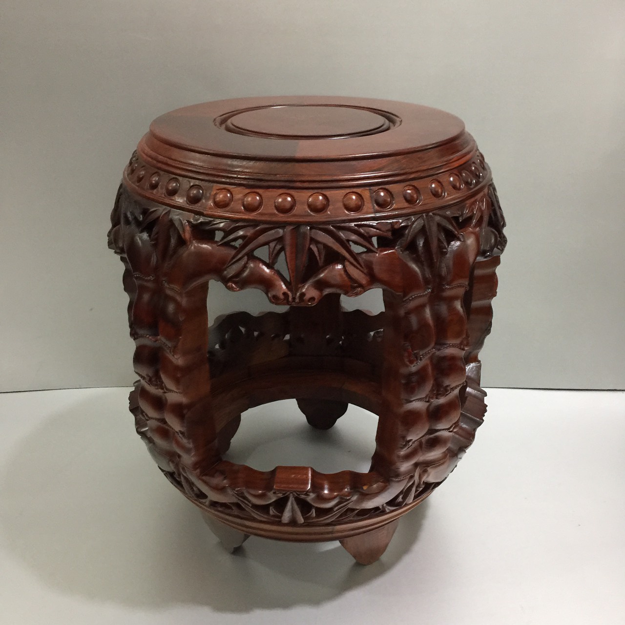 Đôn trống trúc gỗ hương đá , đôn ghế làm ghế ngồi , đôn kê đồ phong thuỷ, kê tượng đẹp, chắc chắn và dày gỗ