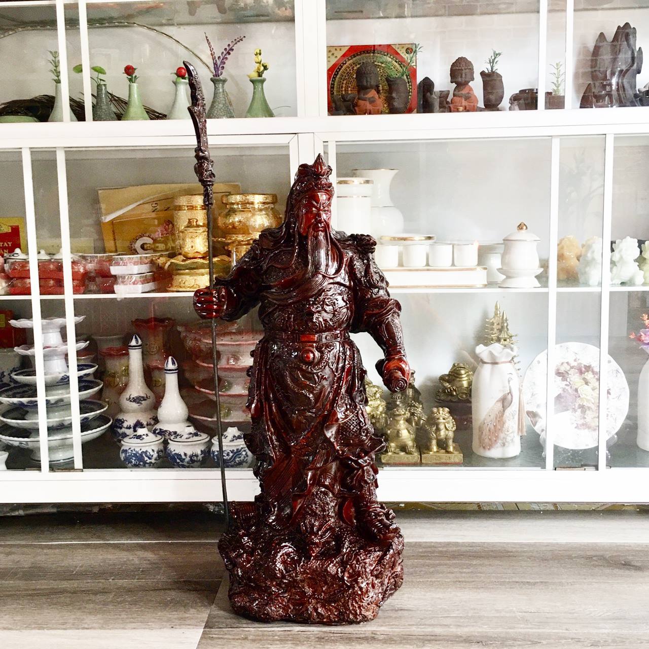 Tượng Quan Công ,chiêu tài