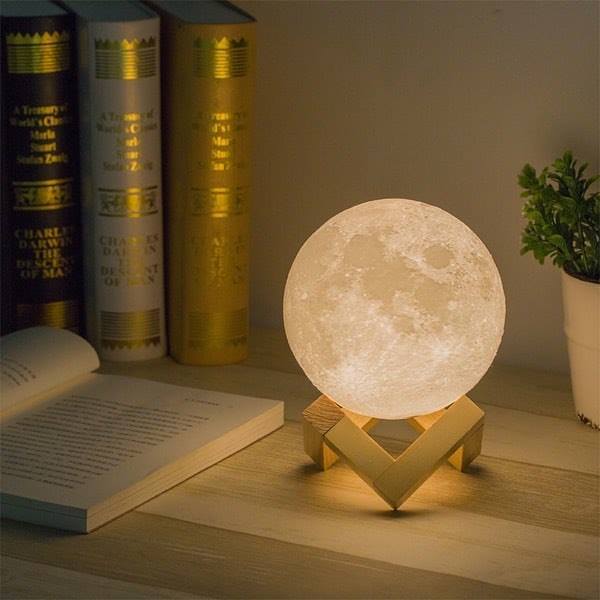 Đèn ngủ để bàn trang trí, đèn mặt trăng 3D cảm ứng thông minh ( chạm, vỗ) đổi 16 màu đế gỗ kèm điều khiển từ xa siêu tiện ích