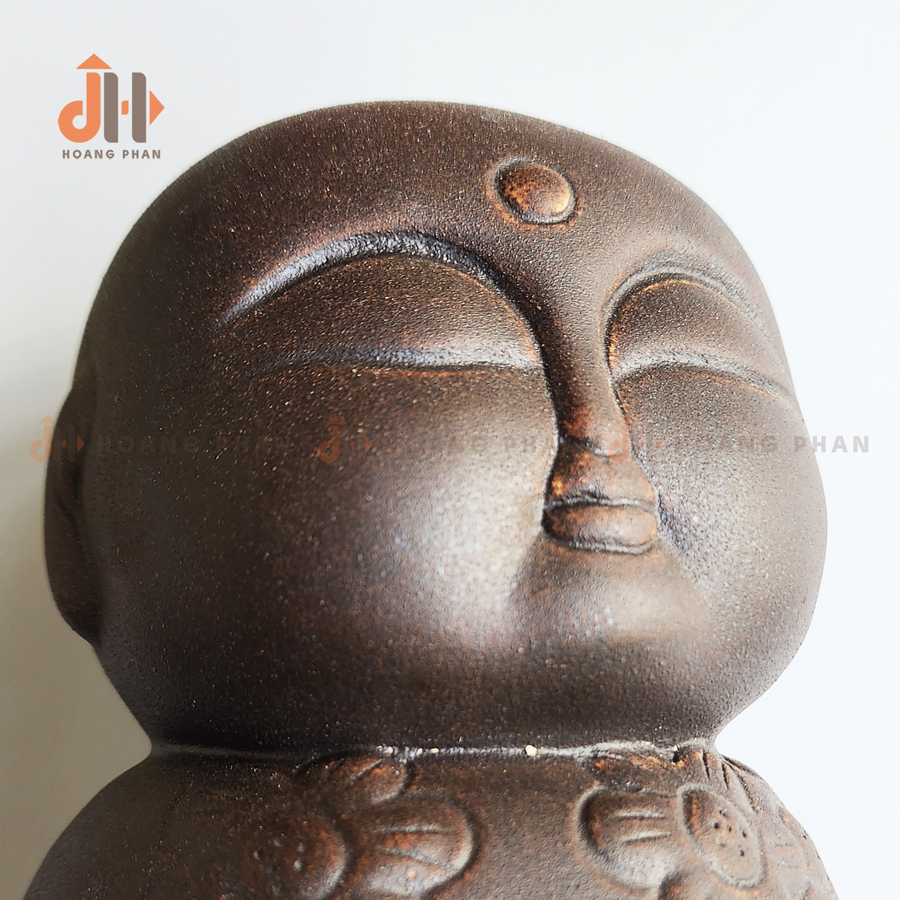 Tượng Sư Tiểu Ôm Hoa Hạt