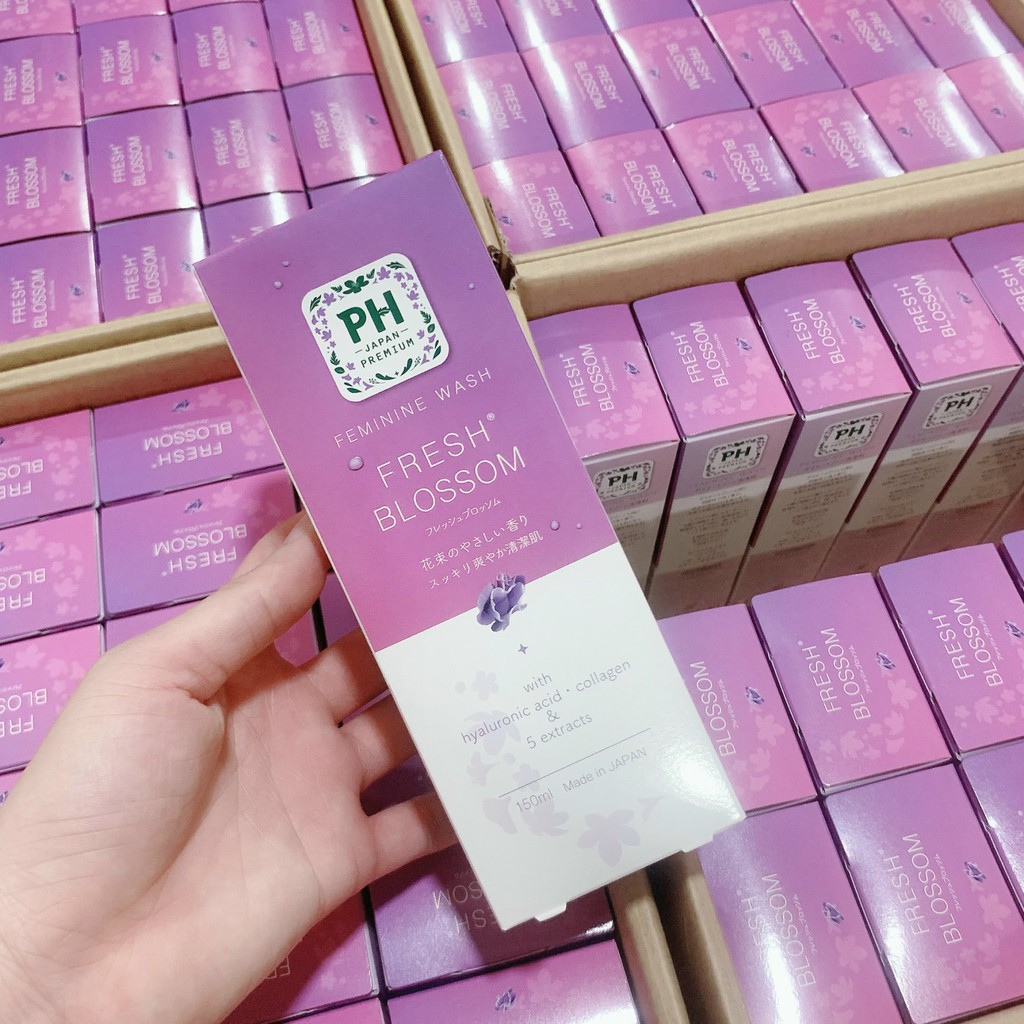 Dung dịch vệ sinh phụ nữ PH Care Premium Feminine Wash 150ml Nhật Bản - Nhập khẩu chính hãng
