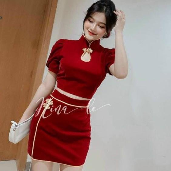 Set Đầm Nhung Đỏ Cổ Tàu Viền Vàng