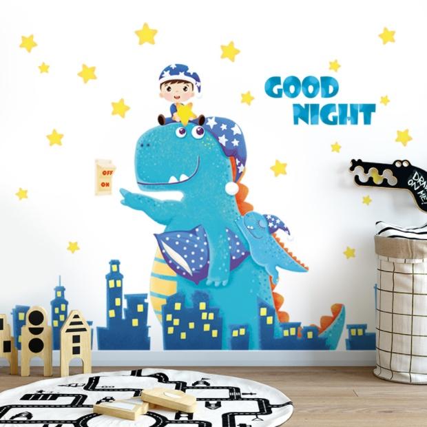Decal trang trí tường - Khủng Long và cậu Bé đi ngủ