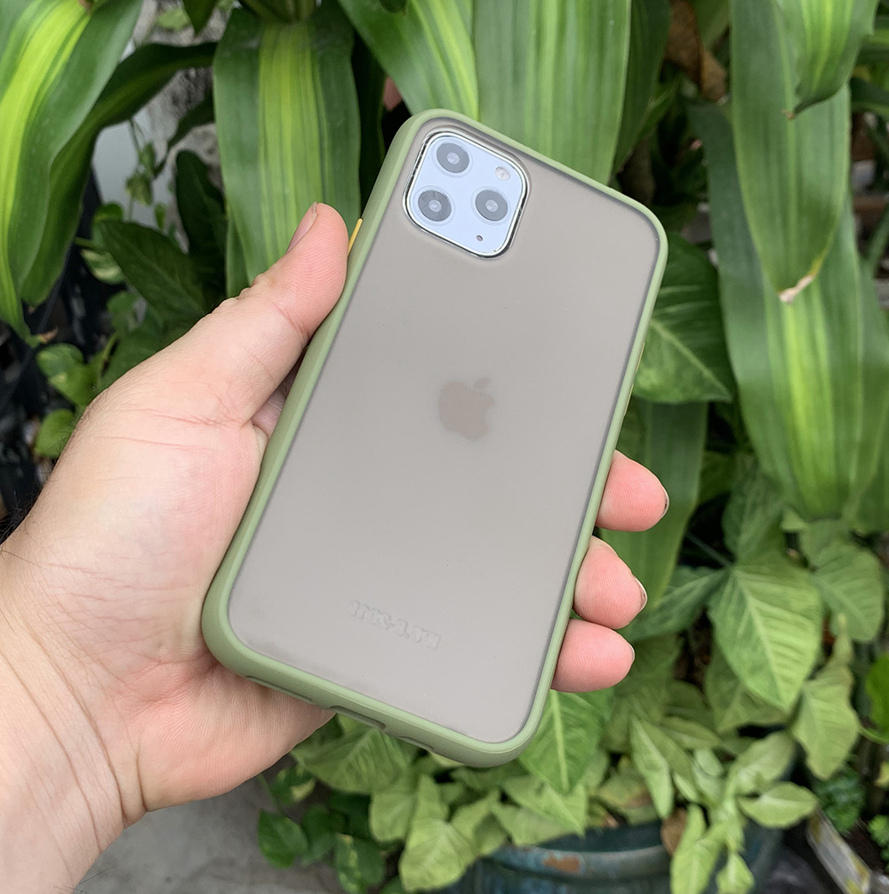 Ốp lưng chống sốc dành cho iPhone 11 Pro nút màu vàng - Màu xanh