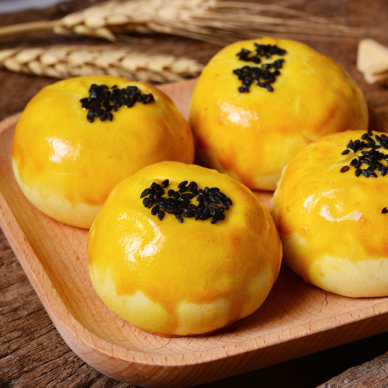 1 bánh ngàn lớp nhân trứng chảy 3Q Egg Yolk