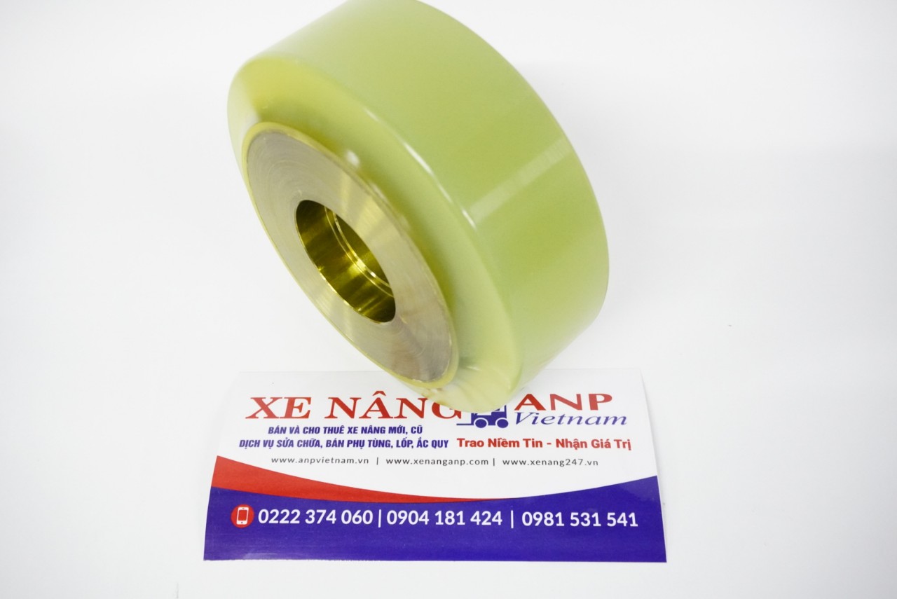 Bánh xe cân bằng PU 180×75 OMC cho xe nâng điện