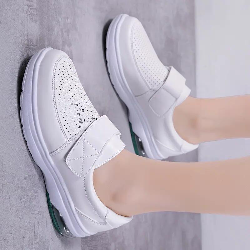 Phong cách giày nhỏ màu trắng mới nhất giày hợp thời trang Giày đôi Hàn Quốc xu hướng giày thường mới