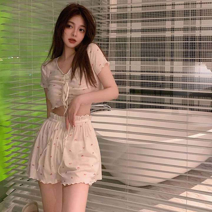 Bộ Quần Đùi Nữ Áo Cộc Tay Dây Rút Họa Tiết Hoa Nhí