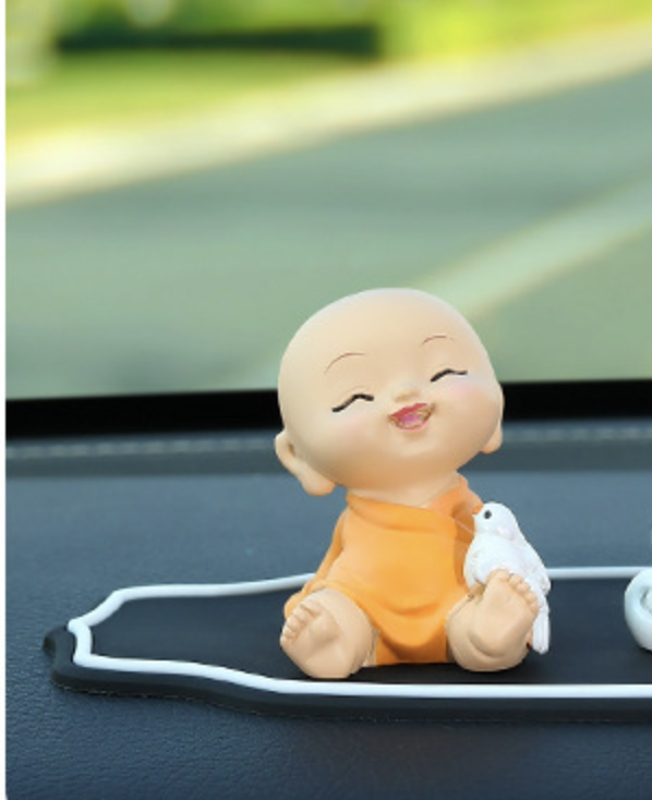 Tượng Chú Tiểu Tĩnh Tâm An Nhiên Trang Trí Xe Hơi Nhà Cửa Văn Phòng Decor_ Hàng chính hãng