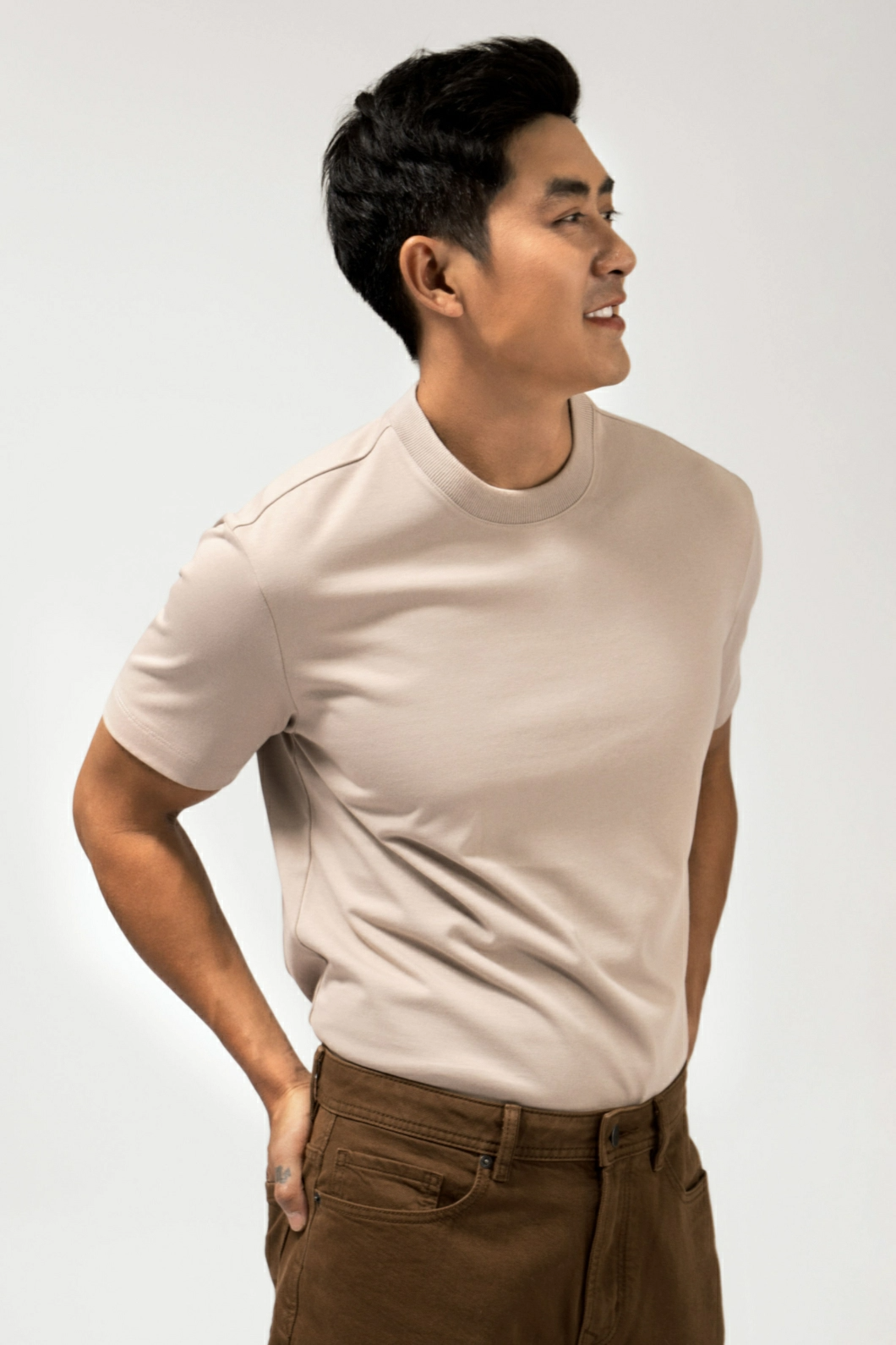 Áo Thun Nam ROUTINE Coffee Lovers Trơn Form Fitted - 10S24TSS009 | LASTORE MENSWEAR