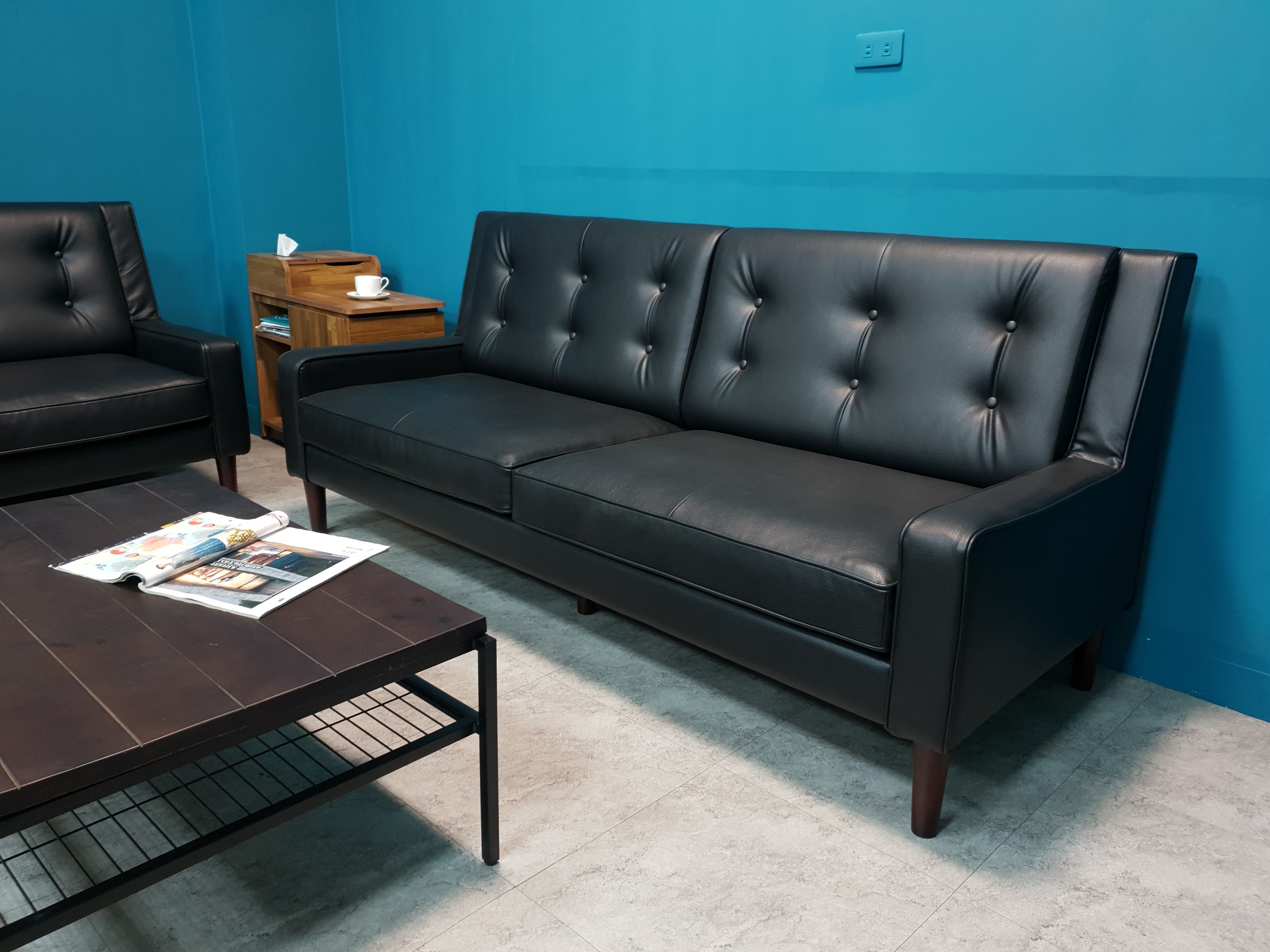 Sofa băng Juno sofa màu nâu, đen 200 x 80 x 90 cm