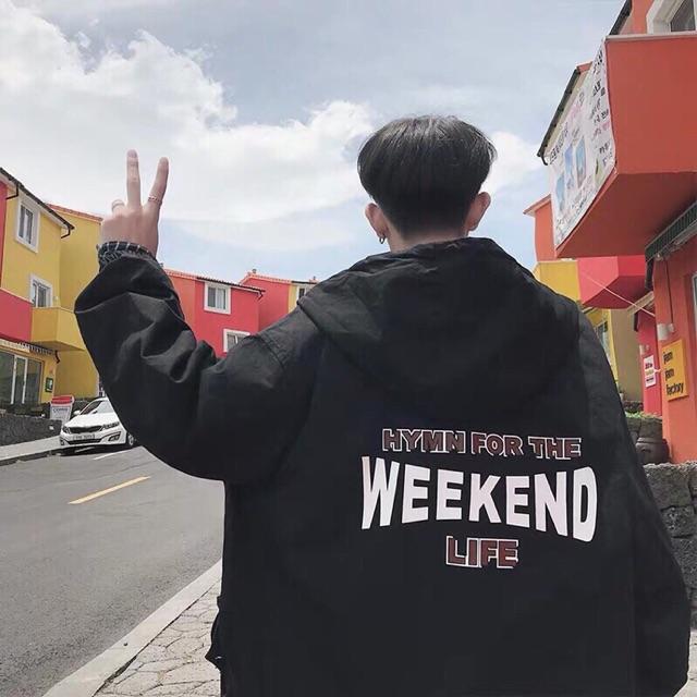 Áo khoác dù nam in WEEKEND hai mặt