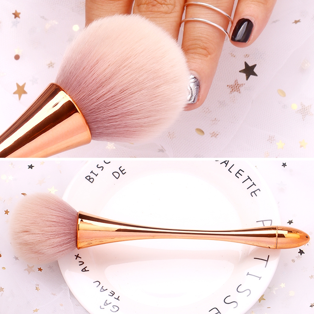 Chổi Đa Năng Makeup Phủi Móng Cán Bóng, Tiện Dụng, Dễ Dụng, Tay Cầm Thoải Mái, Màu Thời Trang Phủ Bóng, Lông Mịn Không Gây Khó Chịu